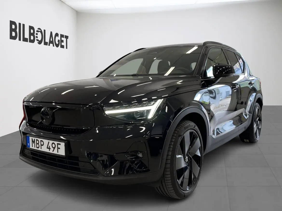 Volvo EX40 2025
