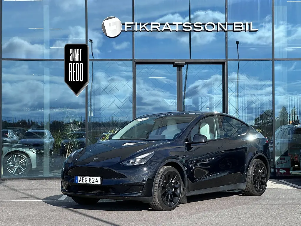 Tesla Model Y 2023
