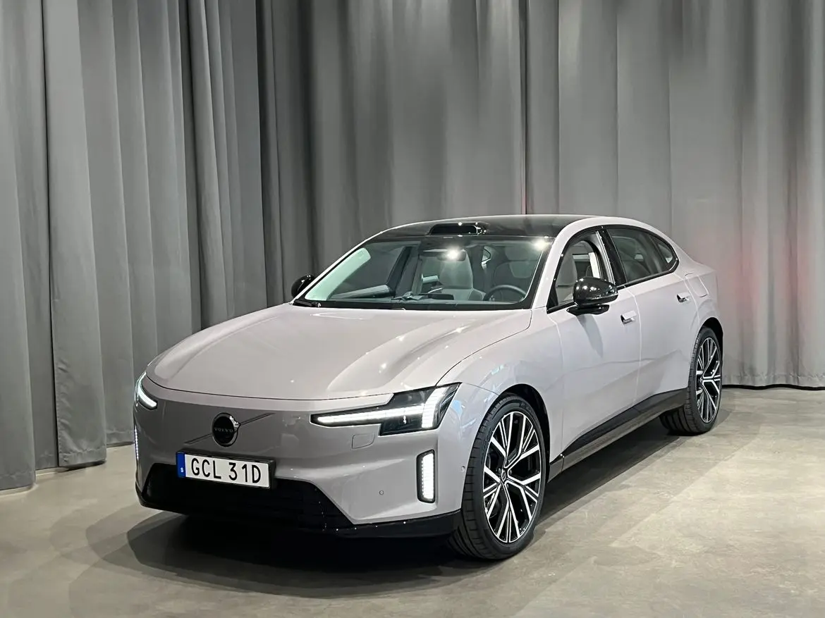 Volvo ES90 2026