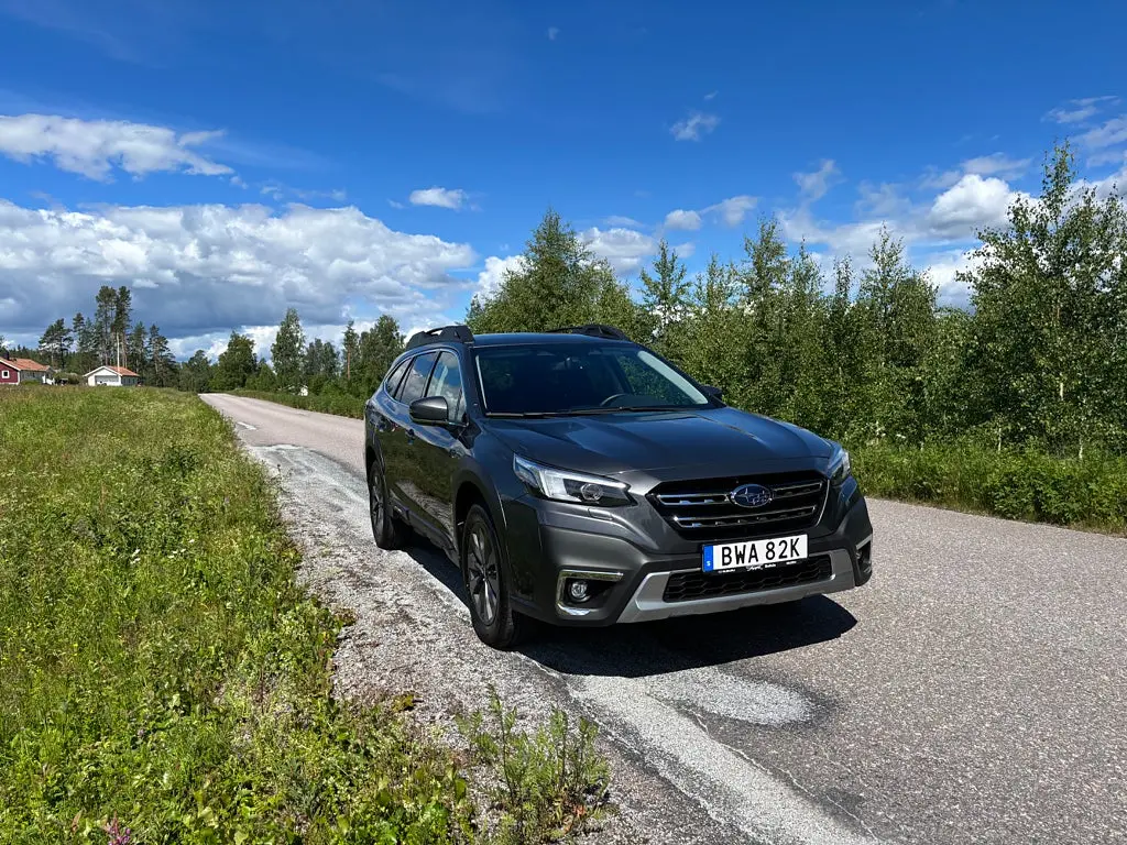 Subaru Outback 2025
