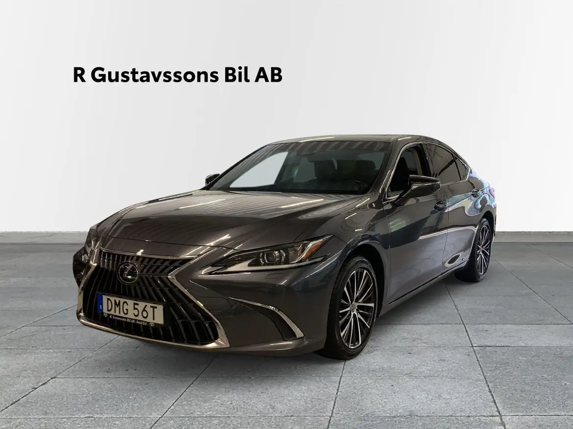 Lexus ES 2021