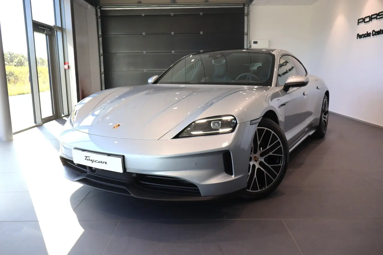 Porsche Taycan 2025