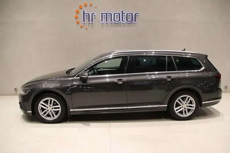 Volkswagen Passat 2021