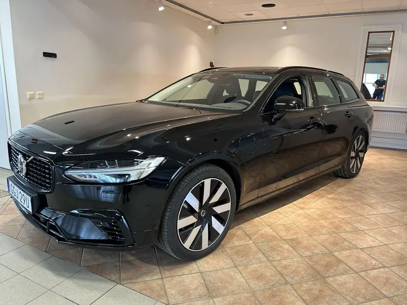 Volvo V90 2026