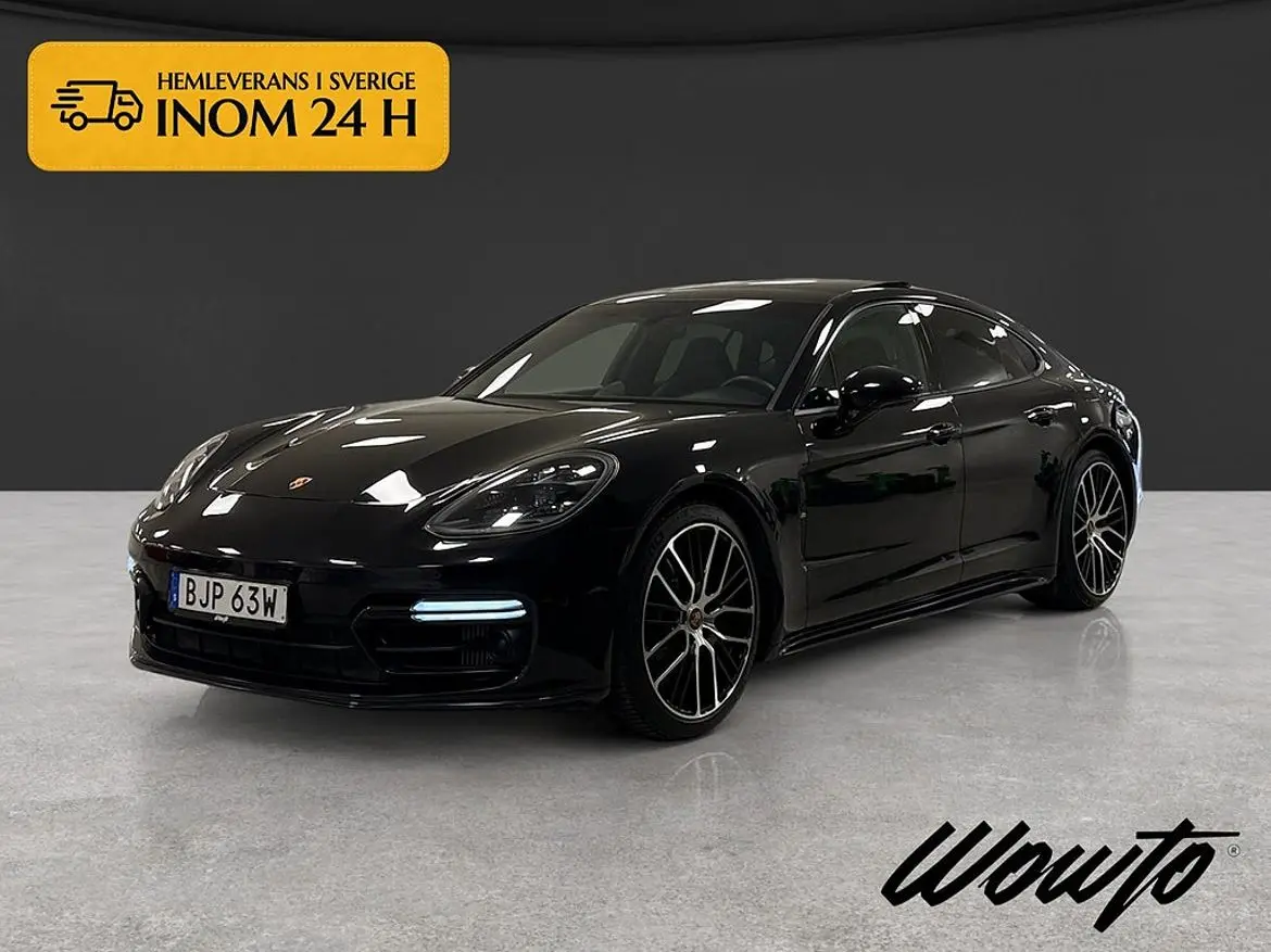 Porsche Panamera 2021
