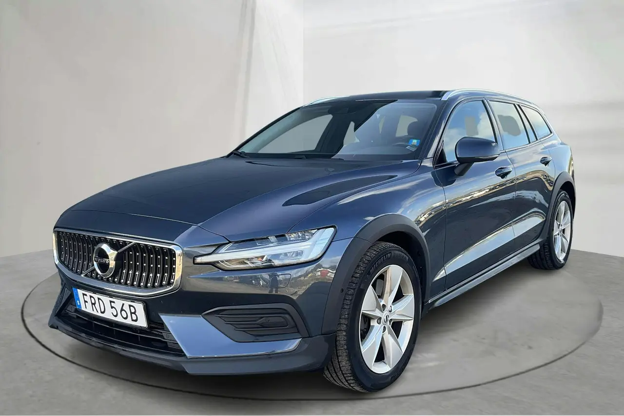 Volvo V60 2022