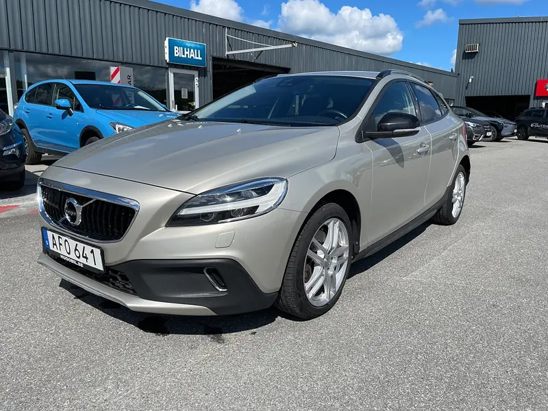 Volvo V40 2019