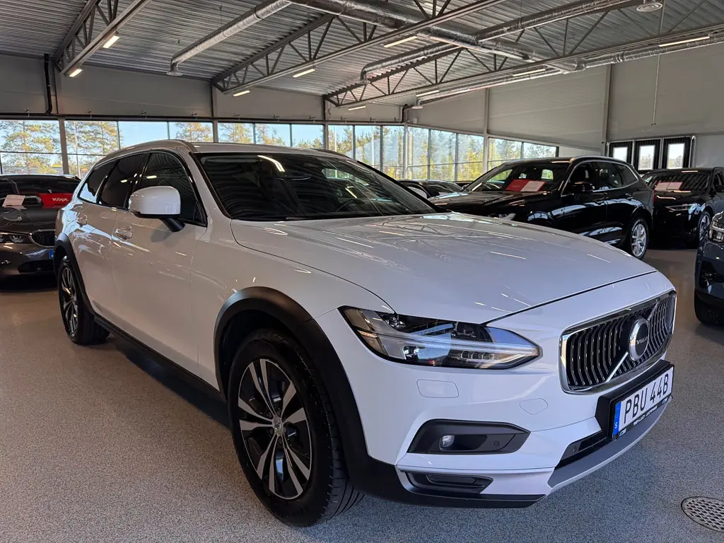 Volvo V90 2022