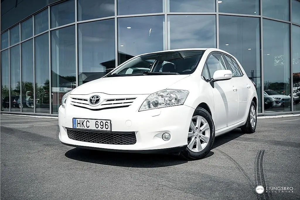 Toyota Auris 2012