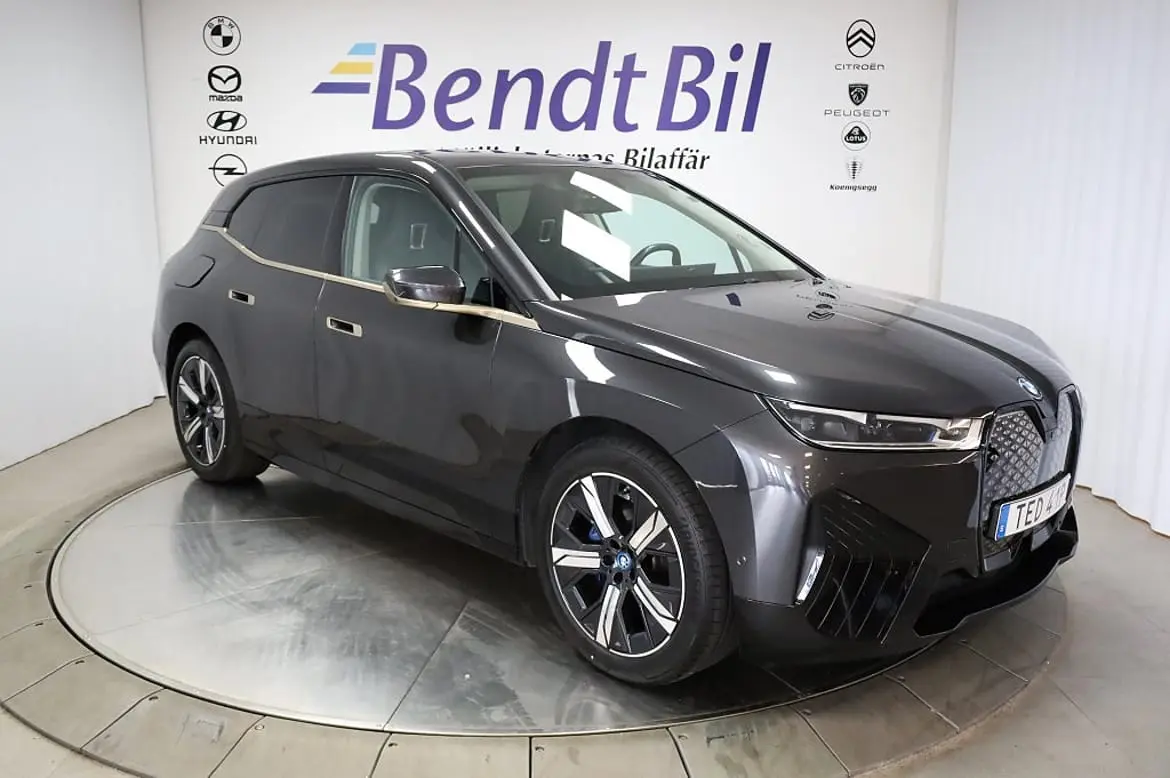 BMW iX 2023