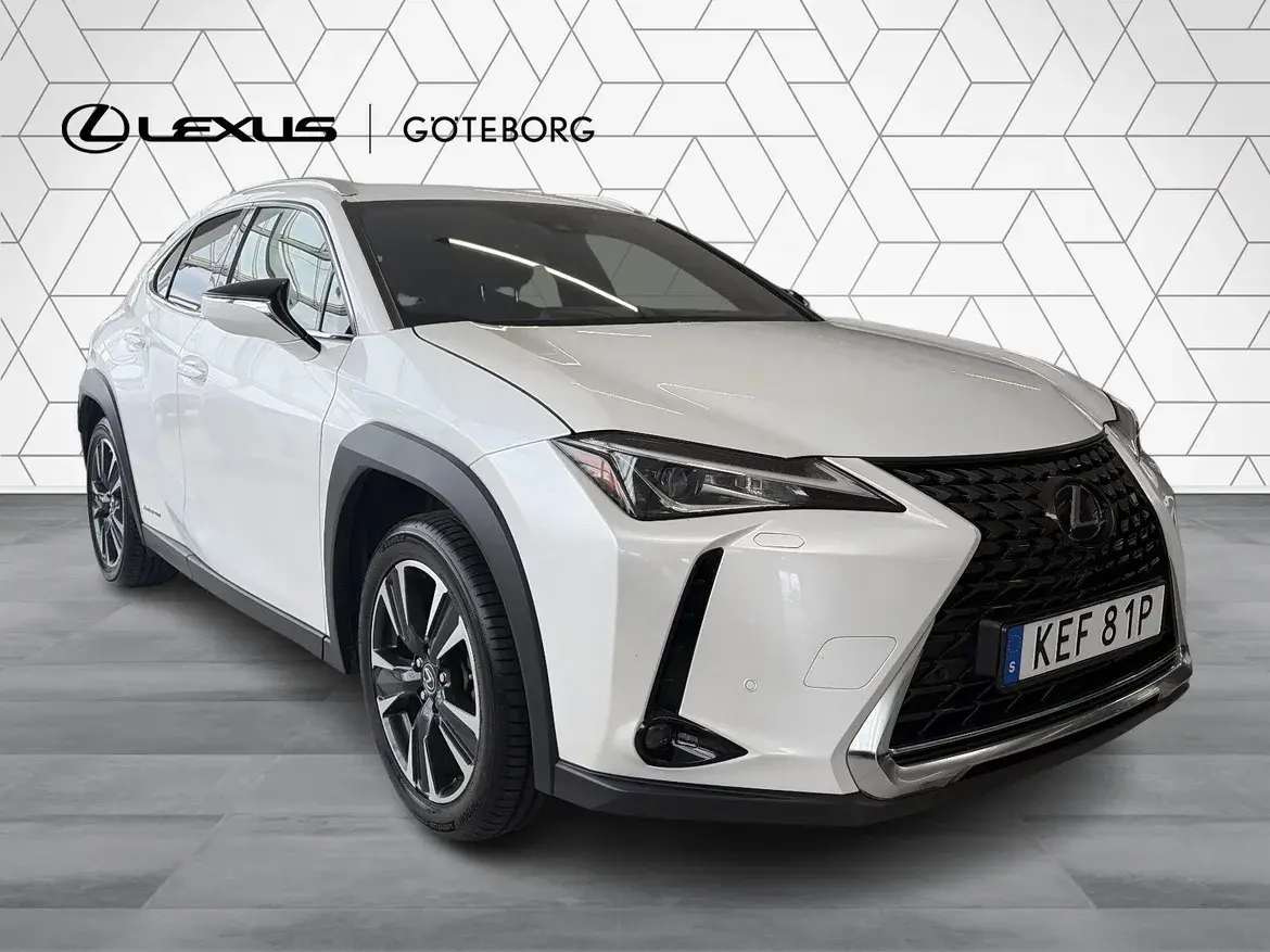 Lexus UX 2021