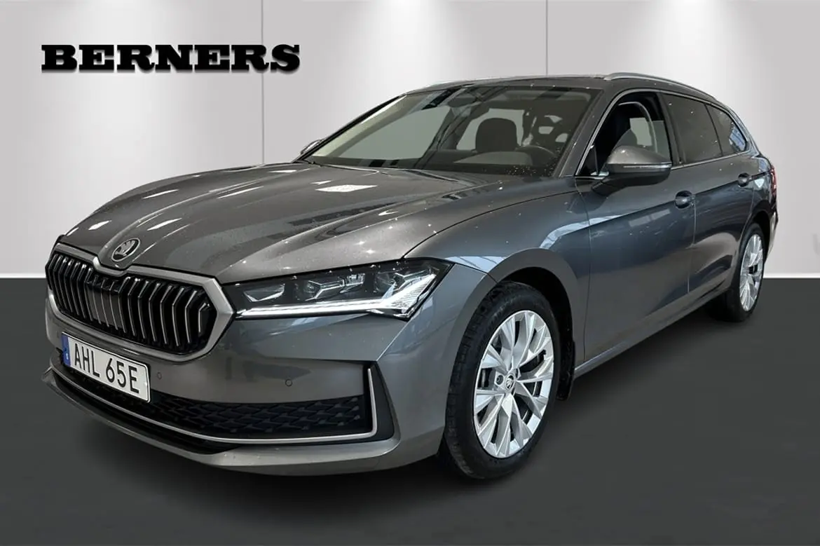 Skoda Superb 2025