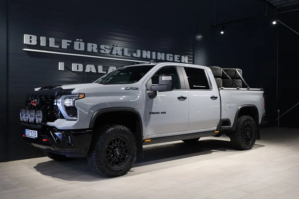 Chevrolet Silverado 2025