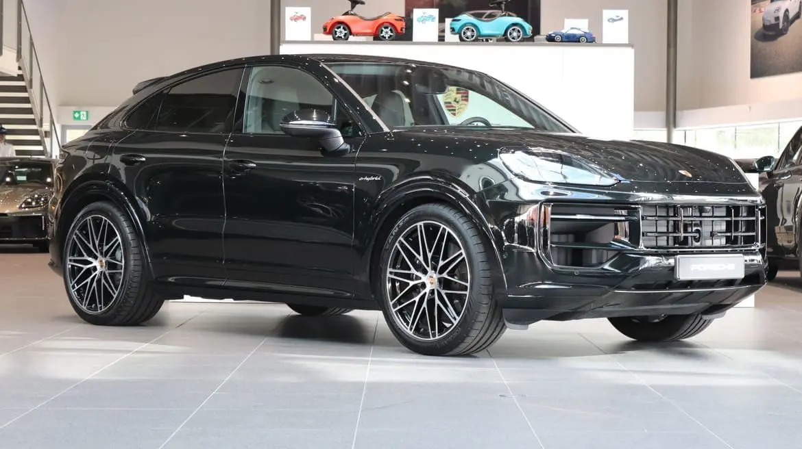 Porsche Cayenne 2025