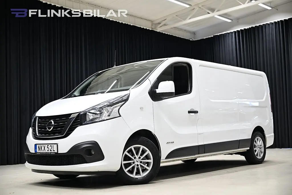 Nissan NV300 2021