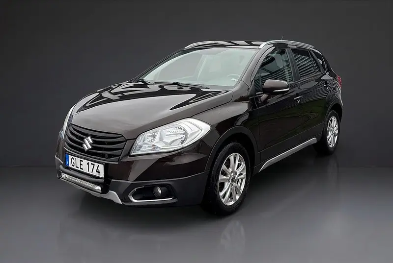 Suzuki S-Cross 2015