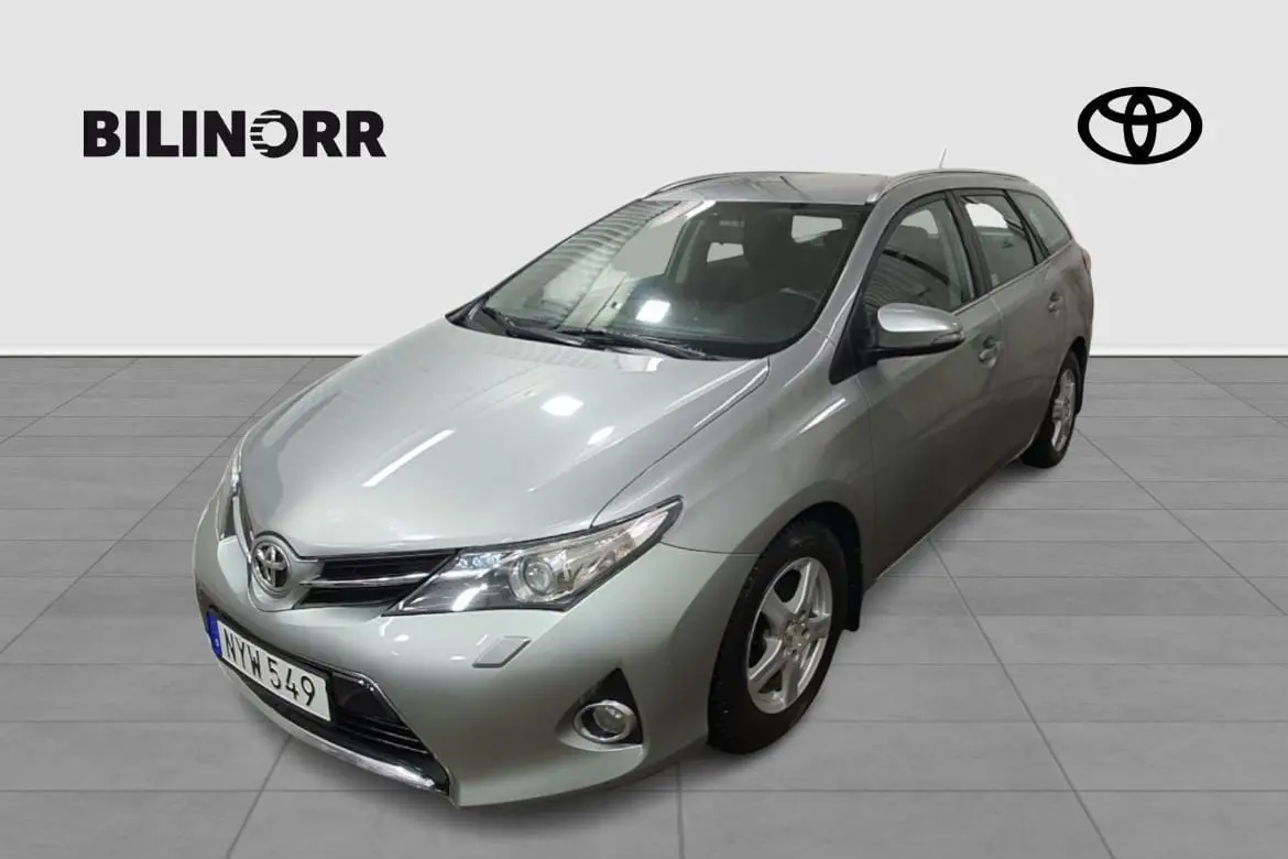 Toyota Auris 2013