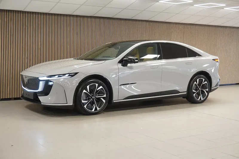 Mazda 6e 2026