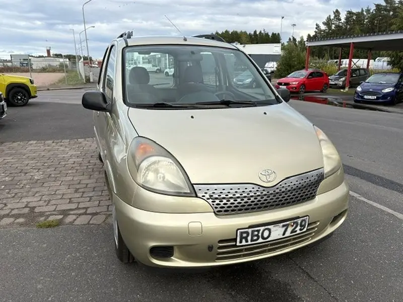 Toyota Yaris Verso 1999