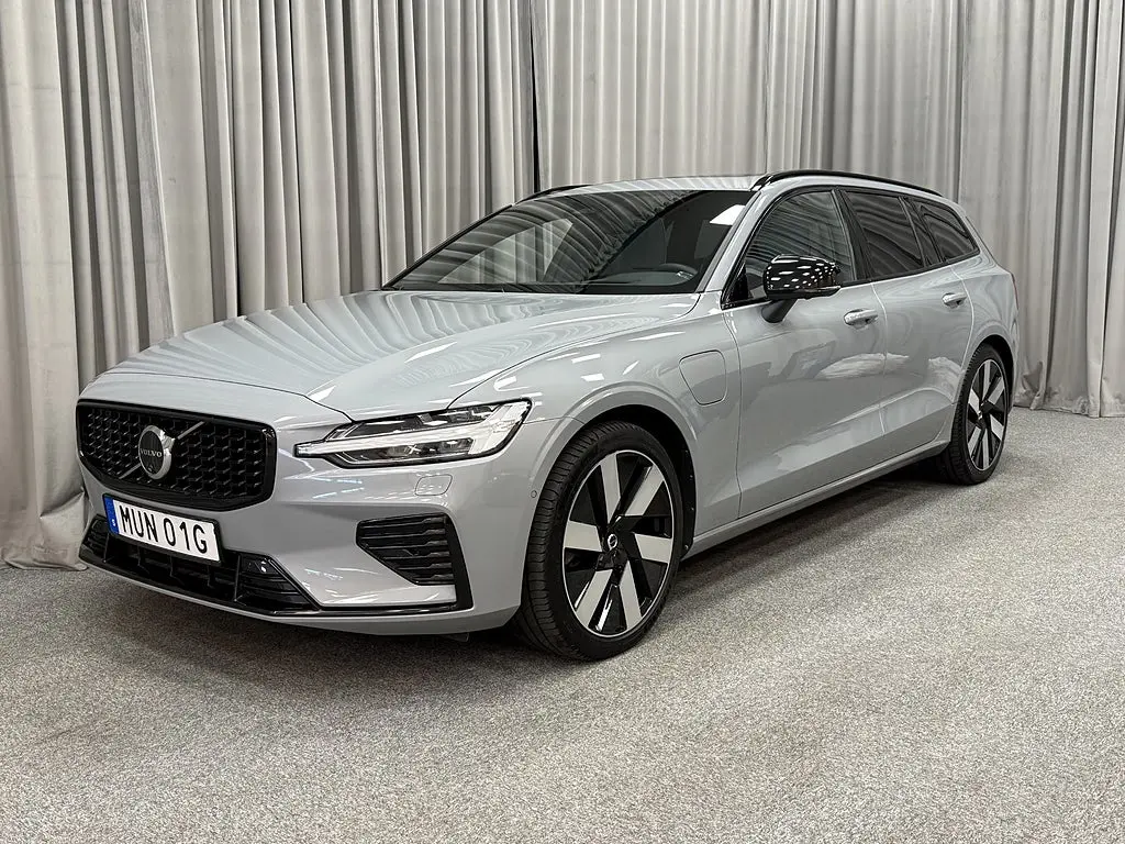 Volvo V60 2024