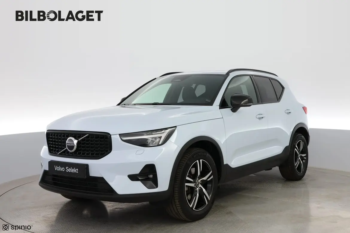 Volvo XC40 2025