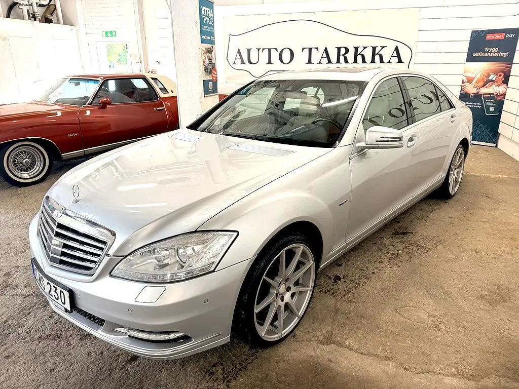 Mercedes-Benz S-Klass 2010