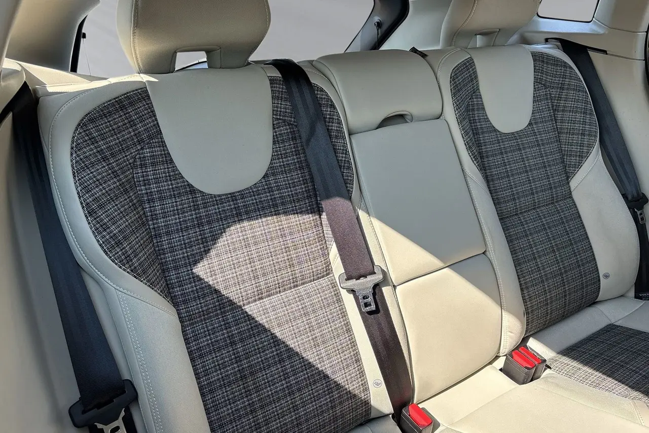 Volvo V40 2019
