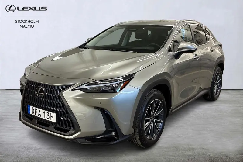 Lexus NX 2025