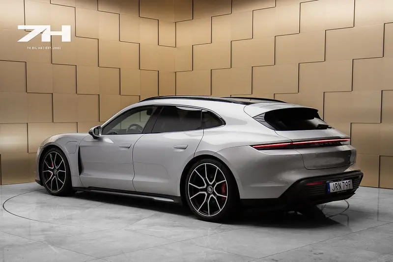 Porsche Taycan 