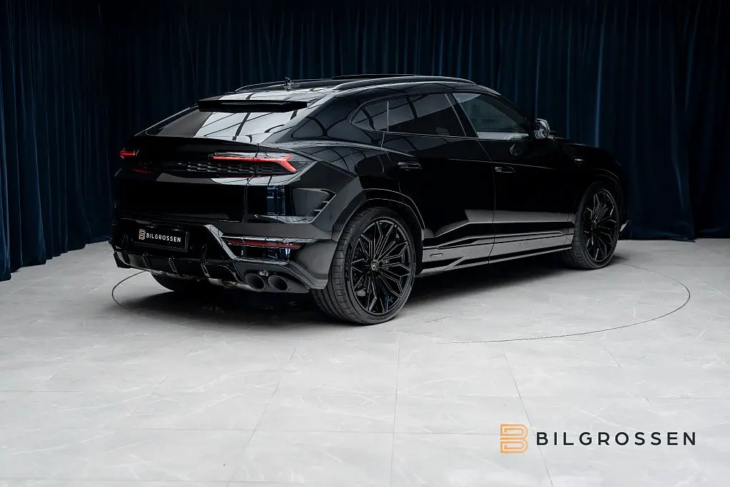 Lamborghini Urus 2026