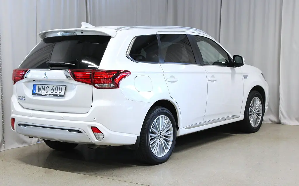 Mitsubishi Outlander 2020