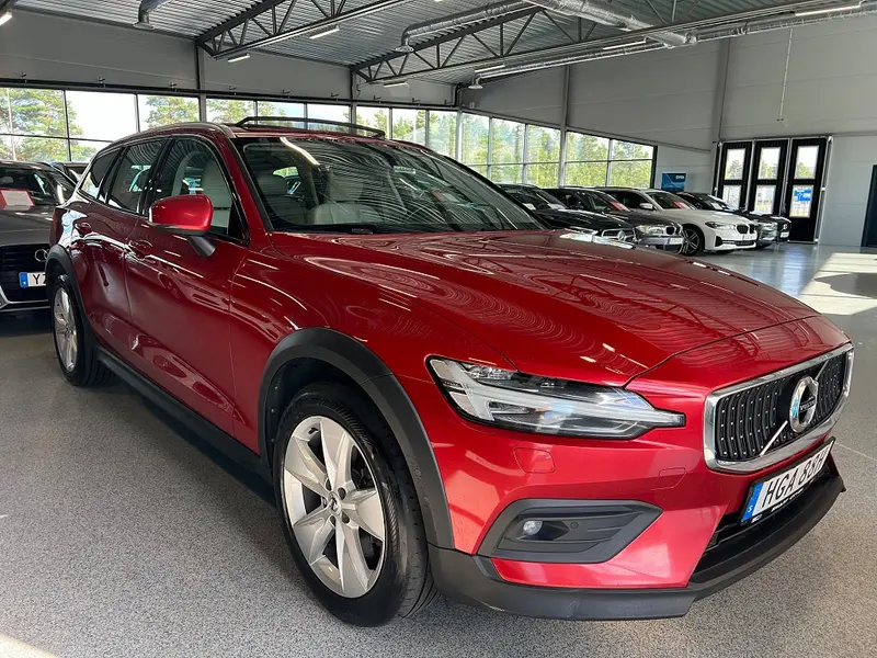 Volvo V60 2022