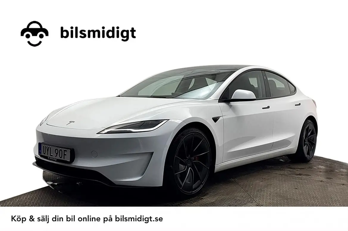 Tesla Model 3 2024