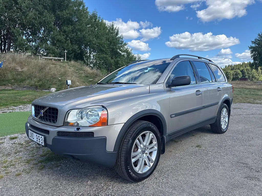 Volvo XC90 2004