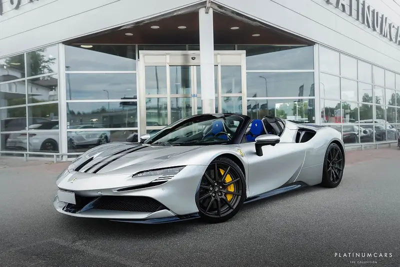 Ferrari SF90 2025