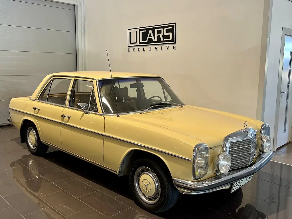 Mercedes-Benz 230 1973