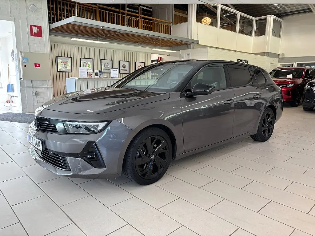 Opel Astra 2024