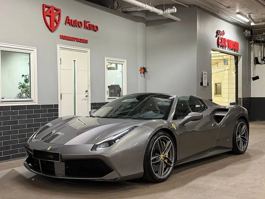 Ferrari 488 2018