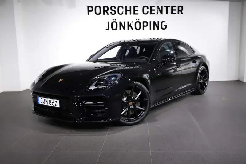 Porsche Panamera 2025