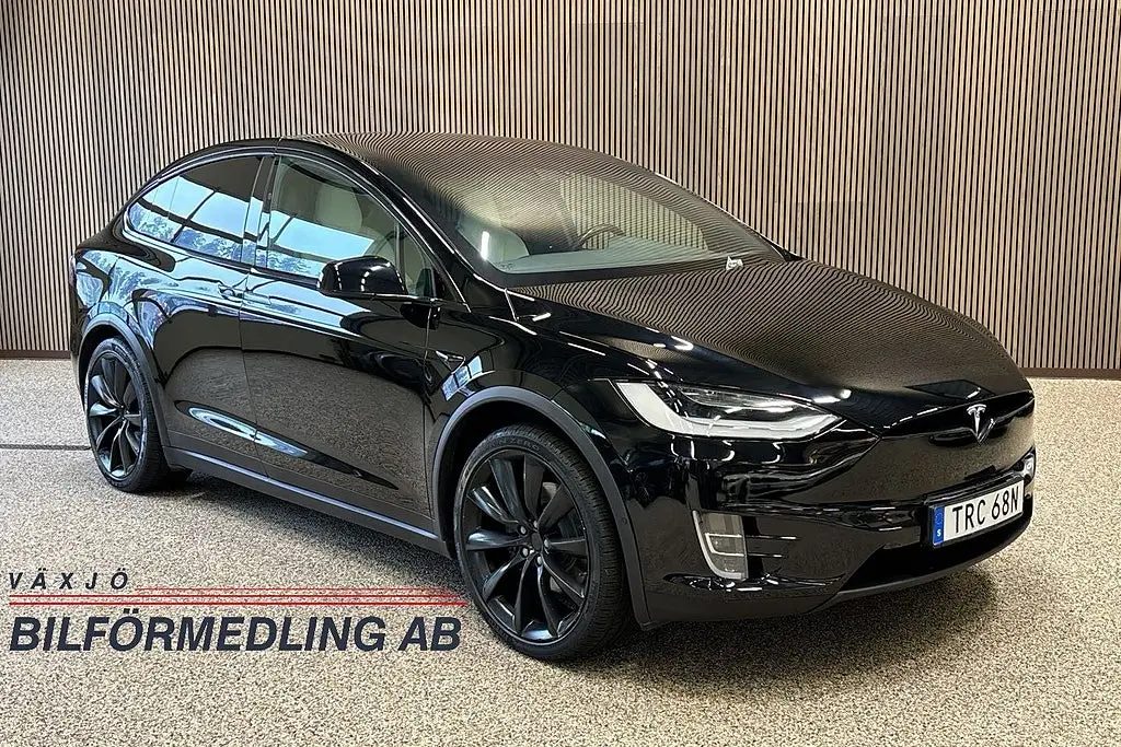 Tesla Model X 2020