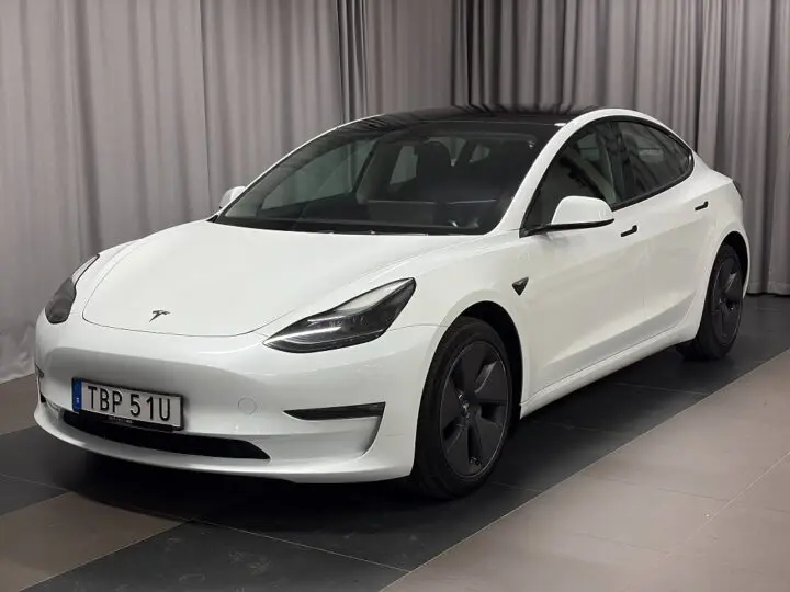 Tesla Model 3 2023