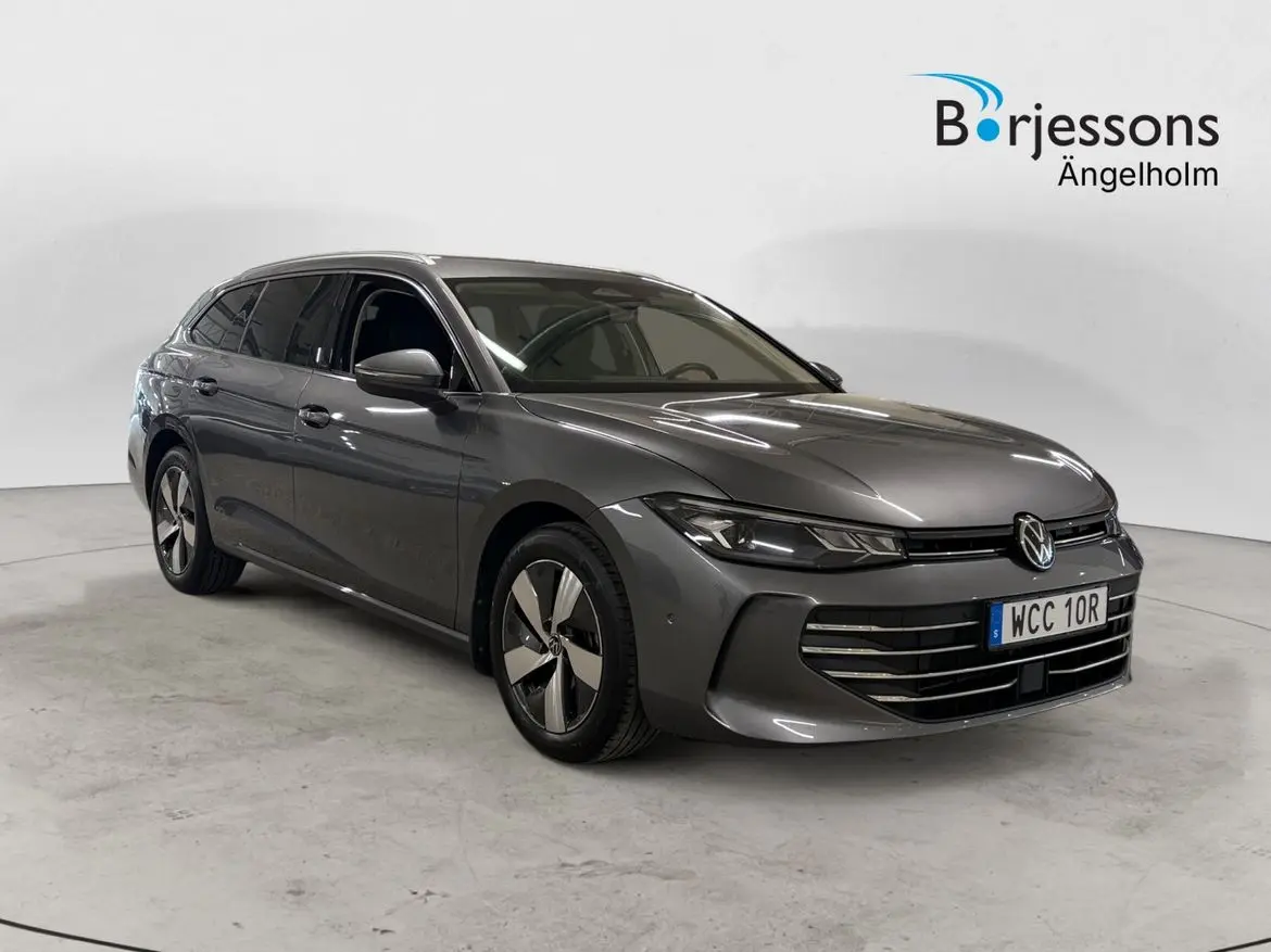 Volkswagen Passat 2025