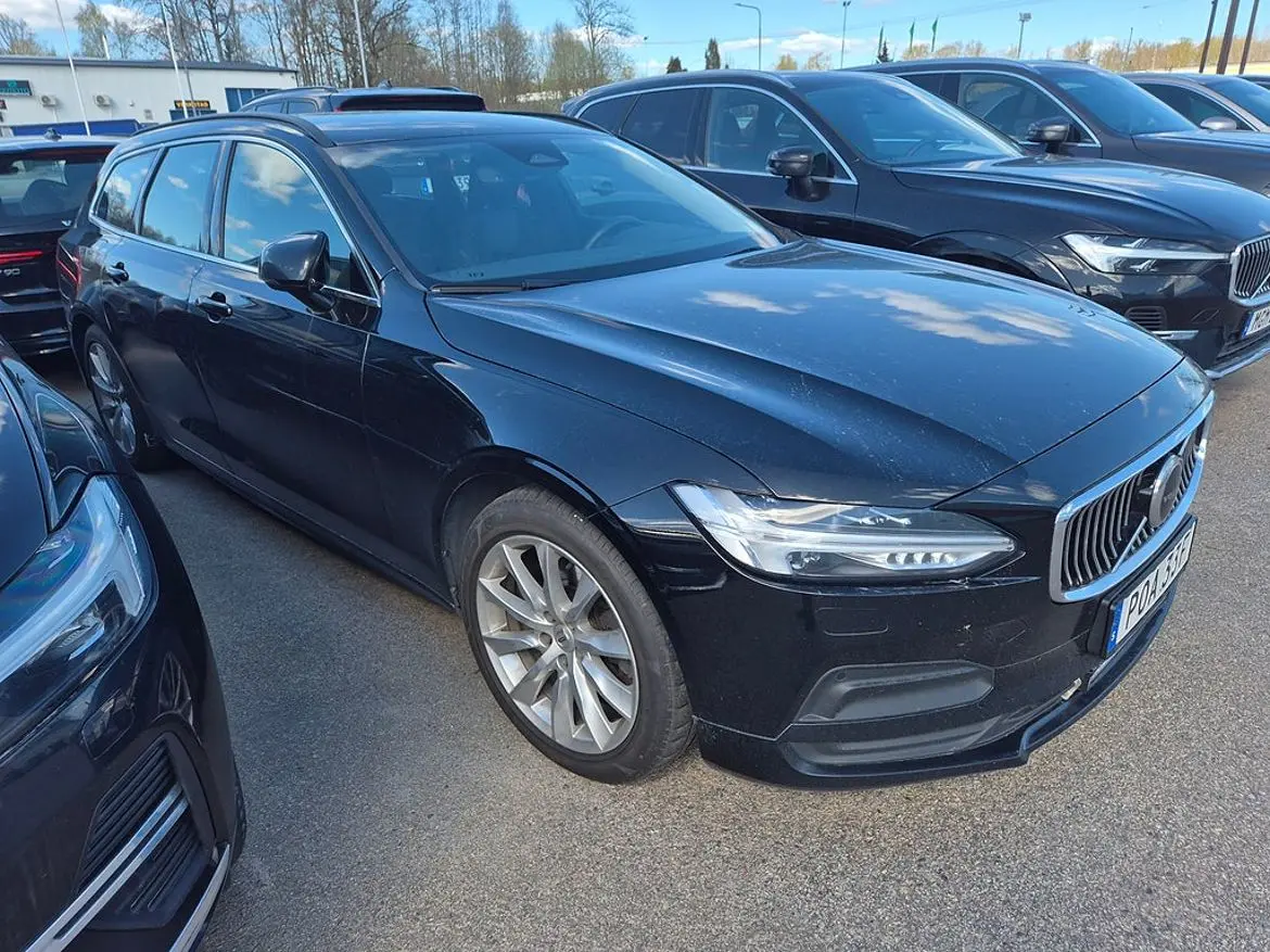Volvo V90 2022