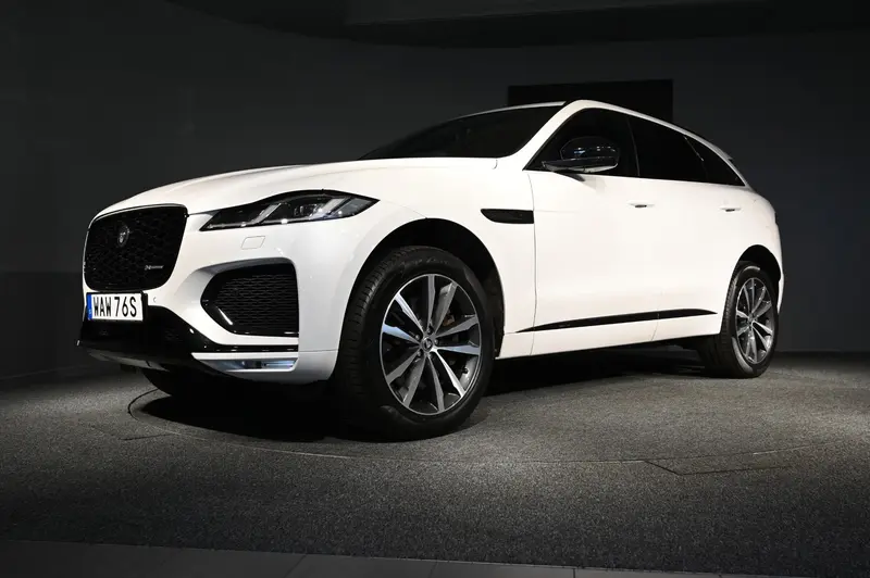 Jaguar F-Pace 2024