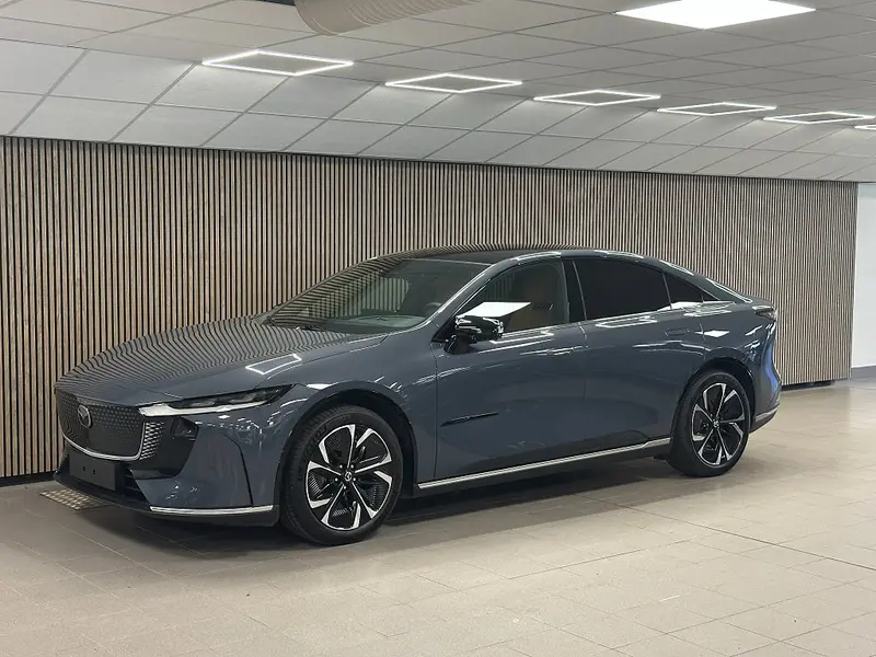 Mazda 6e 2026