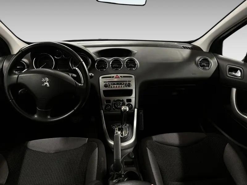 Peugeot 308 2011