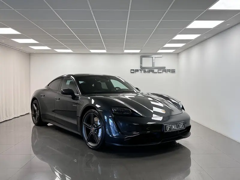 Porsche Taycan 2022