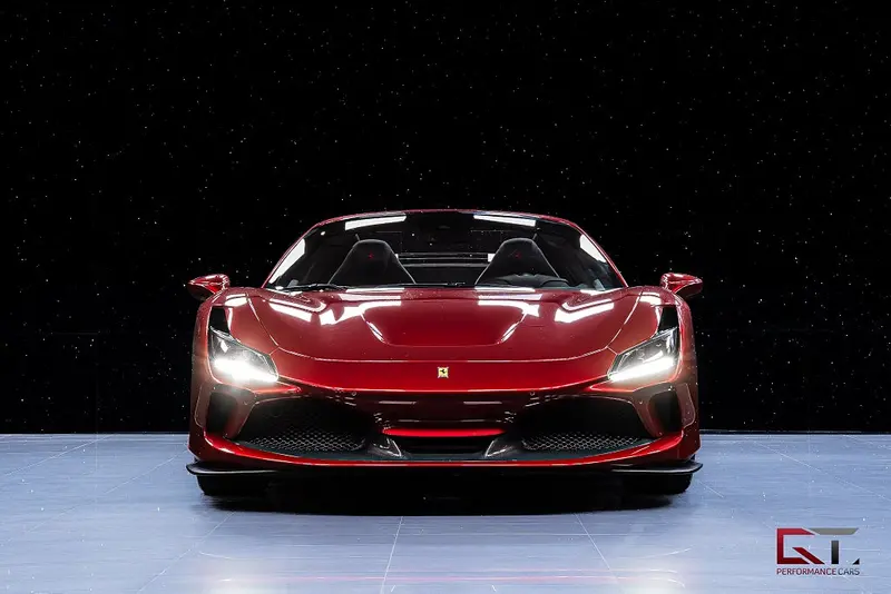 Ferrari F8 