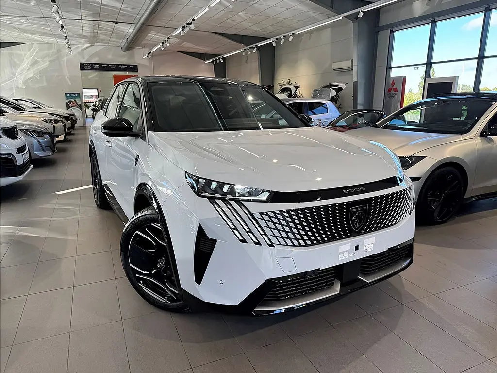 Peugeot E-3008 2024