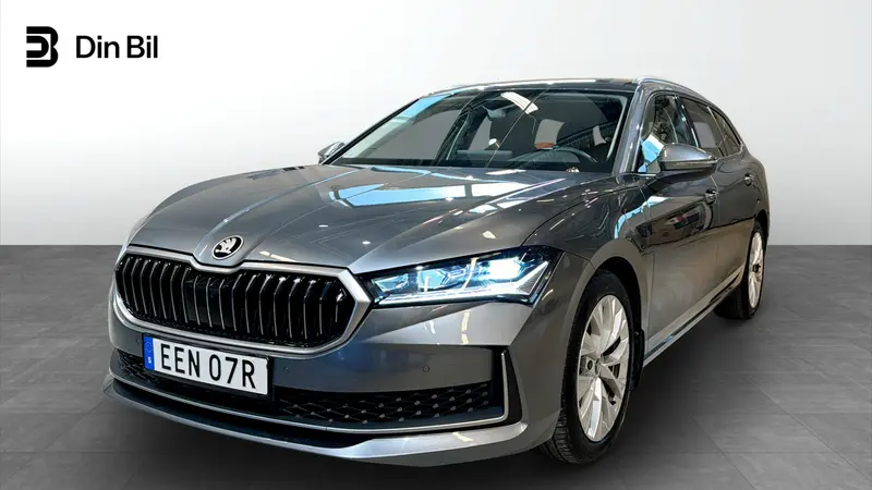 Skoda Superb 2025